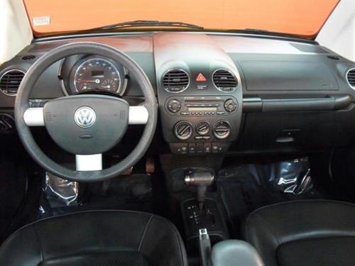 Volkswagen New Beetle 2007 photo 5