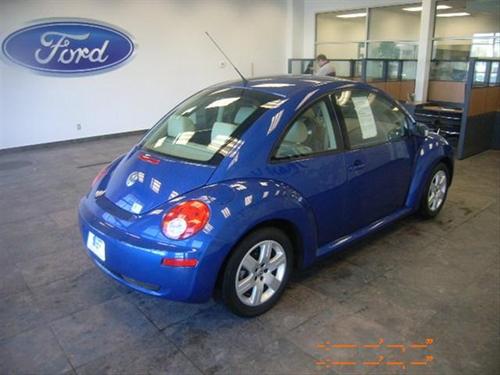 Volkswagen New Beetle 2007 photo 1