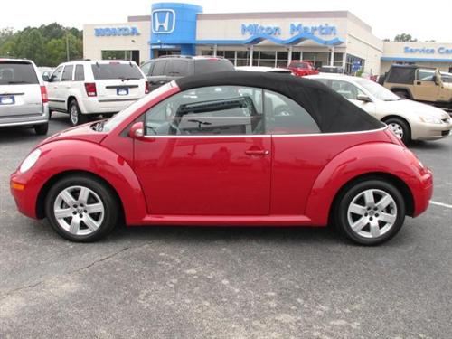 Volkswagen New Beetle 2007 photo 1