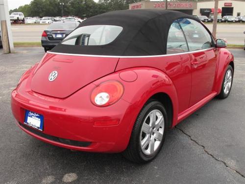 Volkswagen New Beetle 2007 photo 3