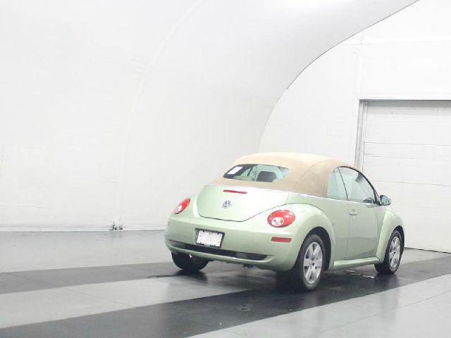 Volkswagen New Beetle 2007 photo 3