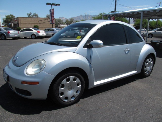 Volkswagen New Beetle 2007 photo 1