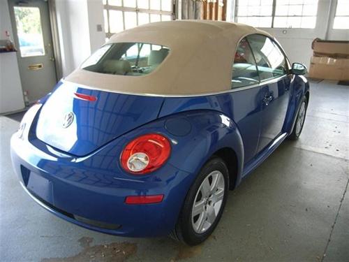 Volkswagen New Beetle 2007 photo 2
