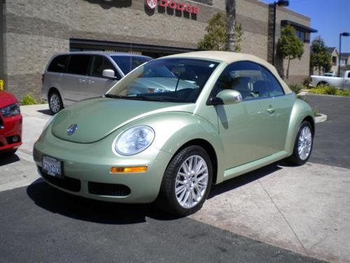 Volkswagen New Beetle 2007 photo 1
