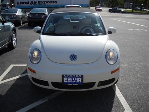 Volkswagen New Beetle 2007 photo 1