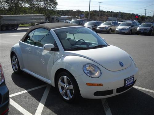 Volkswagen New Beetle 2007 photo 2
