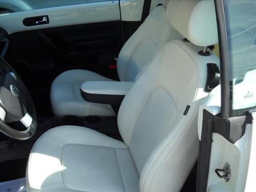 Volkswagen New Beetle 2007 photo 5