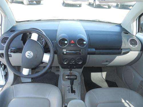 Volkswagen New Beetle 2007 photo 5