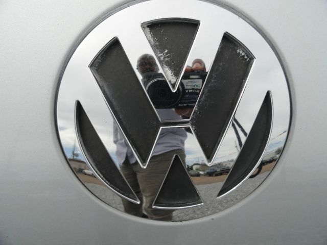 Volkswagen New Beetle Reg Cab 118 WB Convertible