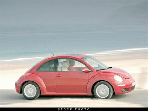 Volkswagen New Beetle 2007 photo 3