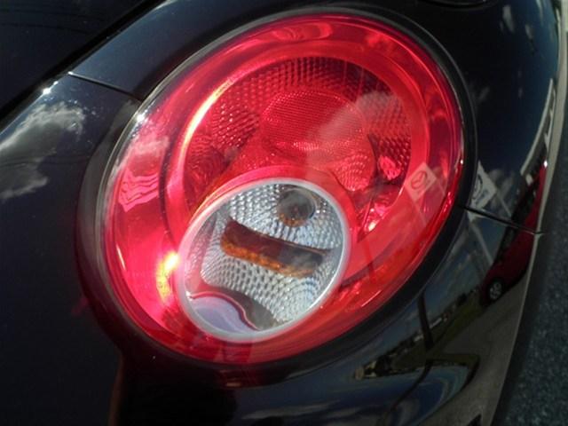 Volkswagen New Beetle 2007 photo 4