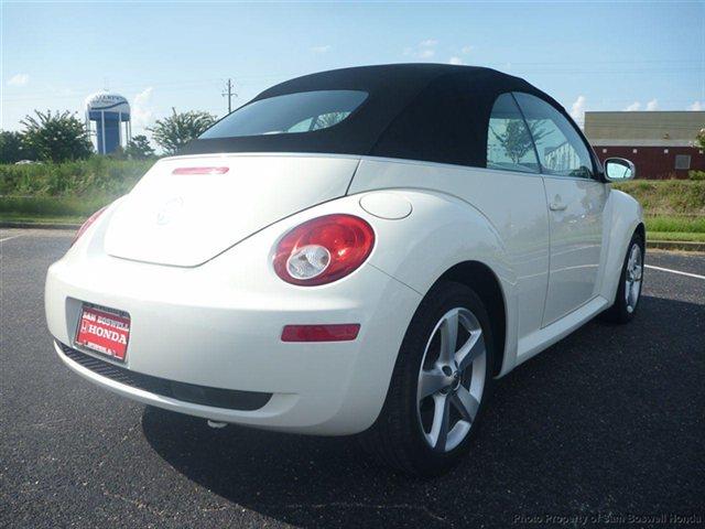 Volkswagen New Beetle 1997 Isuzu S Convertible