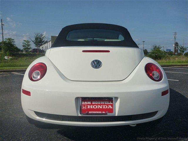 Volkswagen New Beetle 2007 photo 4