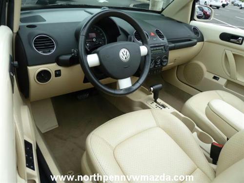 Volkswagen New Beetle 2007 photo 2