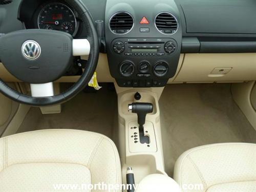 Volkswagen New Beetle 2007 photo 4