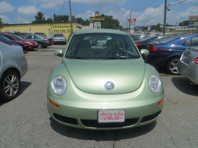 Volkswagen New Beetle 2007 photo 1