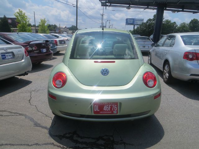 Volkswagen New Beetle 2007 photo 3