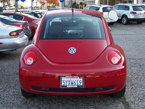 Volkswagen New Beetle 2007 photo 3