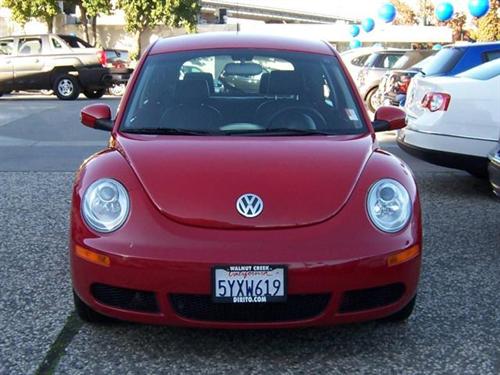 Volkswagen New Beetle 2007 photo 4