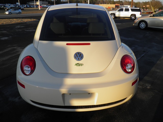 Volkswagen New Beetle 2007 photo 4