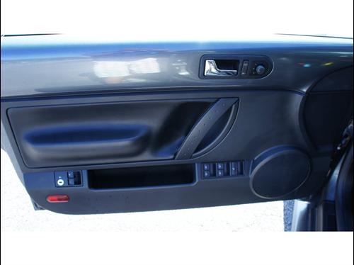 Volkswagen New Beetle 2007 photo 5