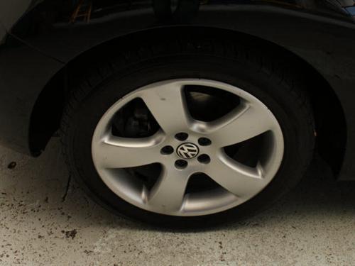 Volkswagen New Beetle 2007 photo 2