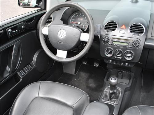 Volkswagen New Beetle 2007 photo 5
