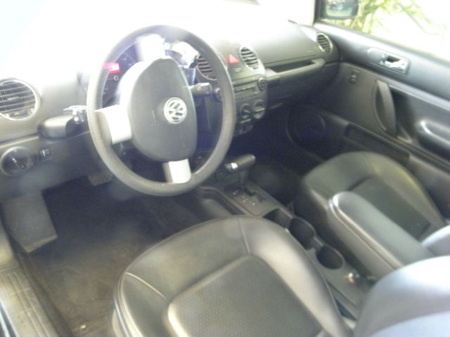 Volkswagen New Beetle 2007 photo 12