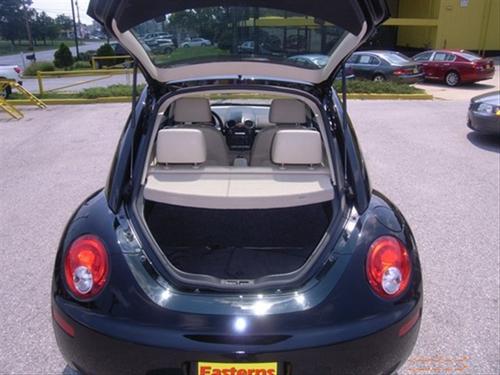 Volkswagen New Beetle 2007 photo 2