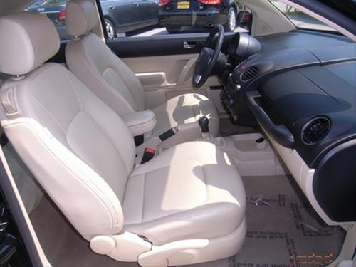 Volkswagen New Beetle 2007 photo 4
