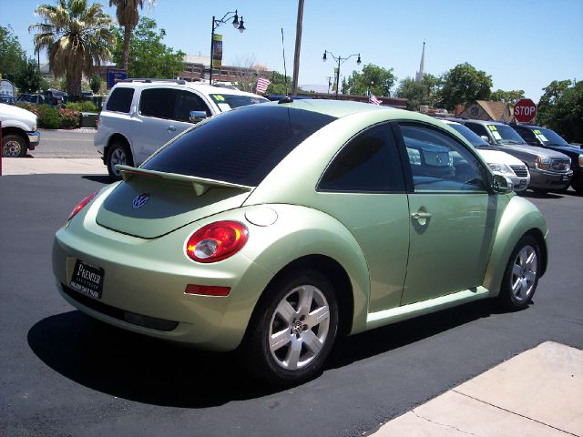 Volkswagen New Beetle Limited Wagon Hatchback