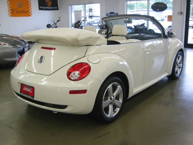 Volkswagen New Beetle 2007 photo 3