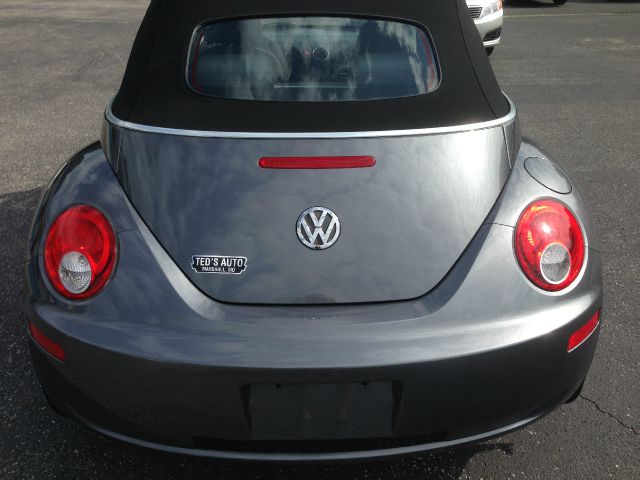 Volkswagen New Beetle Lariat XL Convertible