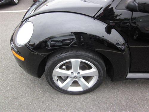 Volkswagen New Beetle 2007 photo 3