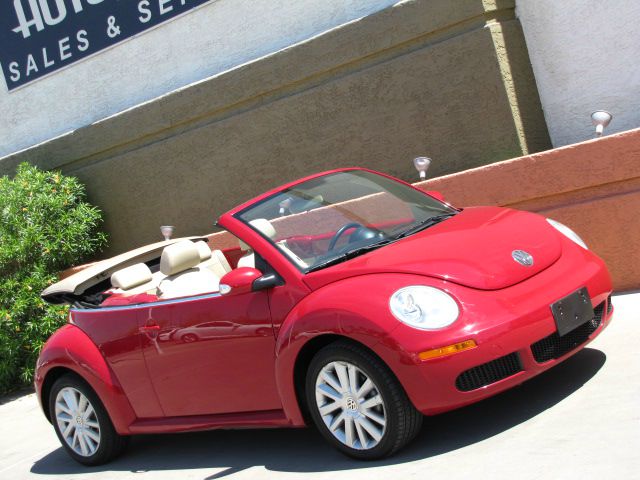 Volkswagen New Beetle 2007 photo 4