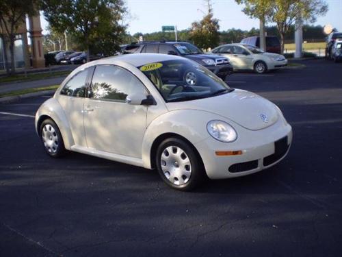 Volkswagen New Beetle 2007 photo 1