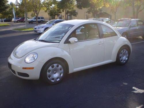 Volkswagen New Beetle 2007 photo 2
