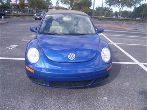 Volkswagen New Beetle 2007 photo 1