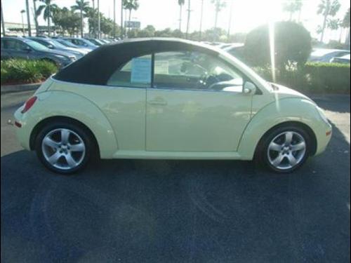Volkswagen New Beetle 2007 photo 1