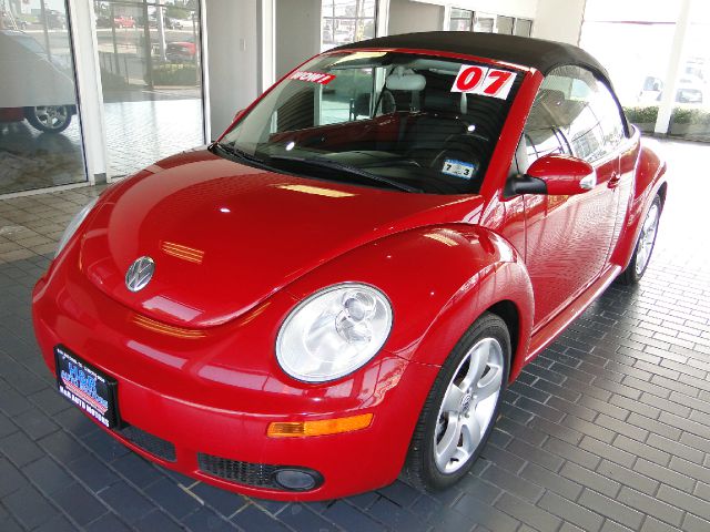 Volkswagen New Beetle Reg Cab 118 WB Convertible