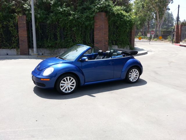 Volkswagen New Beetle 2008 photo 3