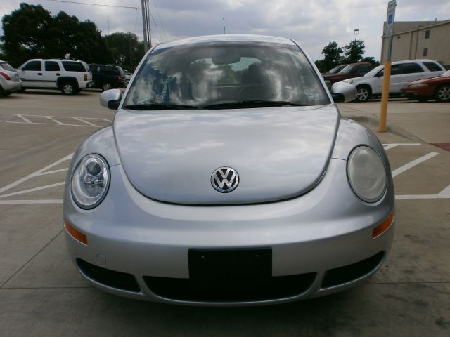 Volkswagen New Beetle 2008 photo 6