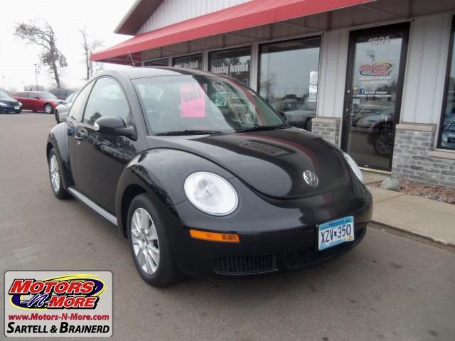 Volkswagen New Beetle 2008 photo 1