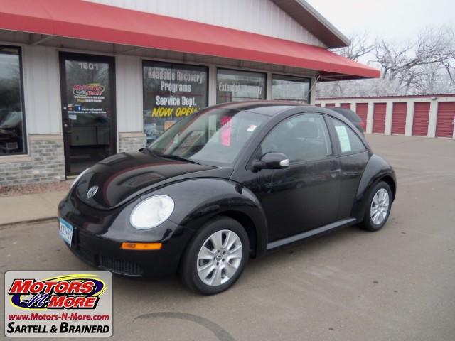 Volkswagen New Beetle 2008 photo 2