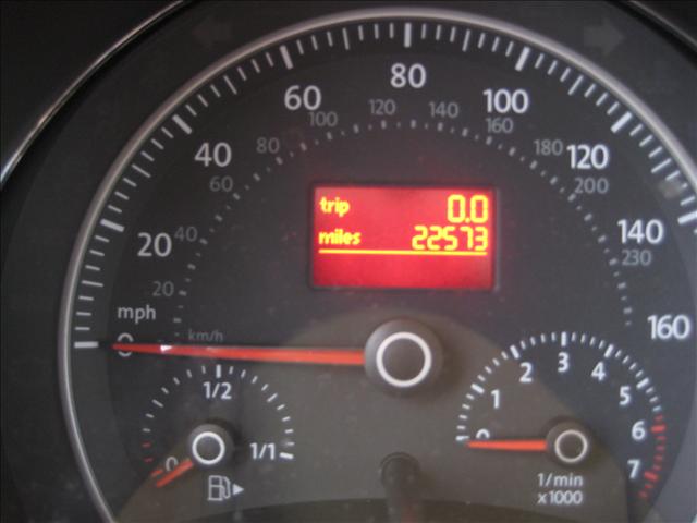 Volkswagen New Beetle 2008 photo 2