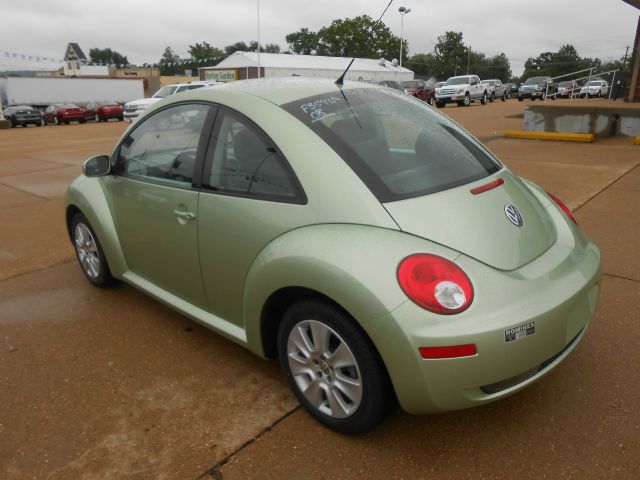 Volkswagen New Beetle 2008 photo 3