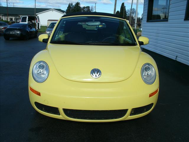 Volkswagen New Beetle Super CAB XLT Fx44x4 Convertible