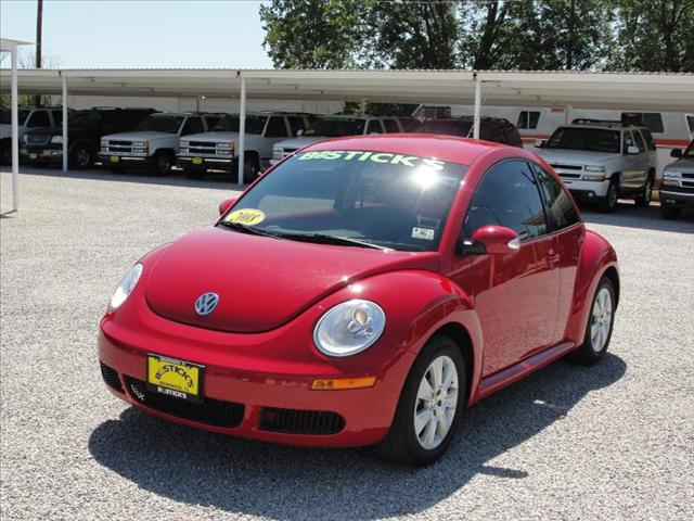 Volkswagen New Beetle 2008 photo 1