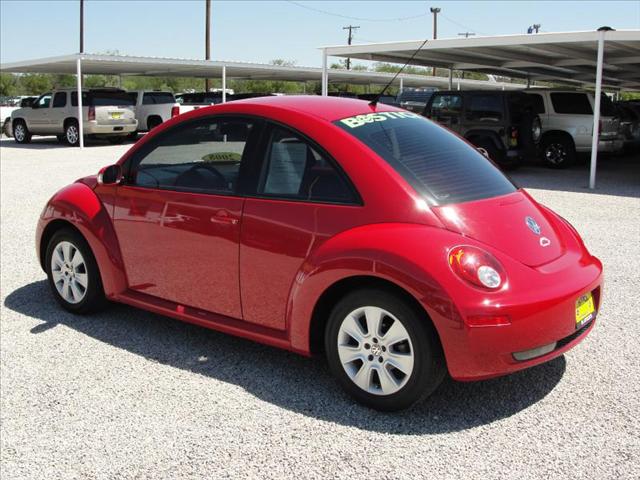 Volkswagen New Beetle 2008 photo 3
