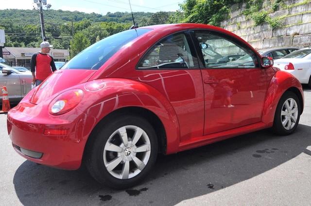 Volkswagen New Beetle 2008 photo 2